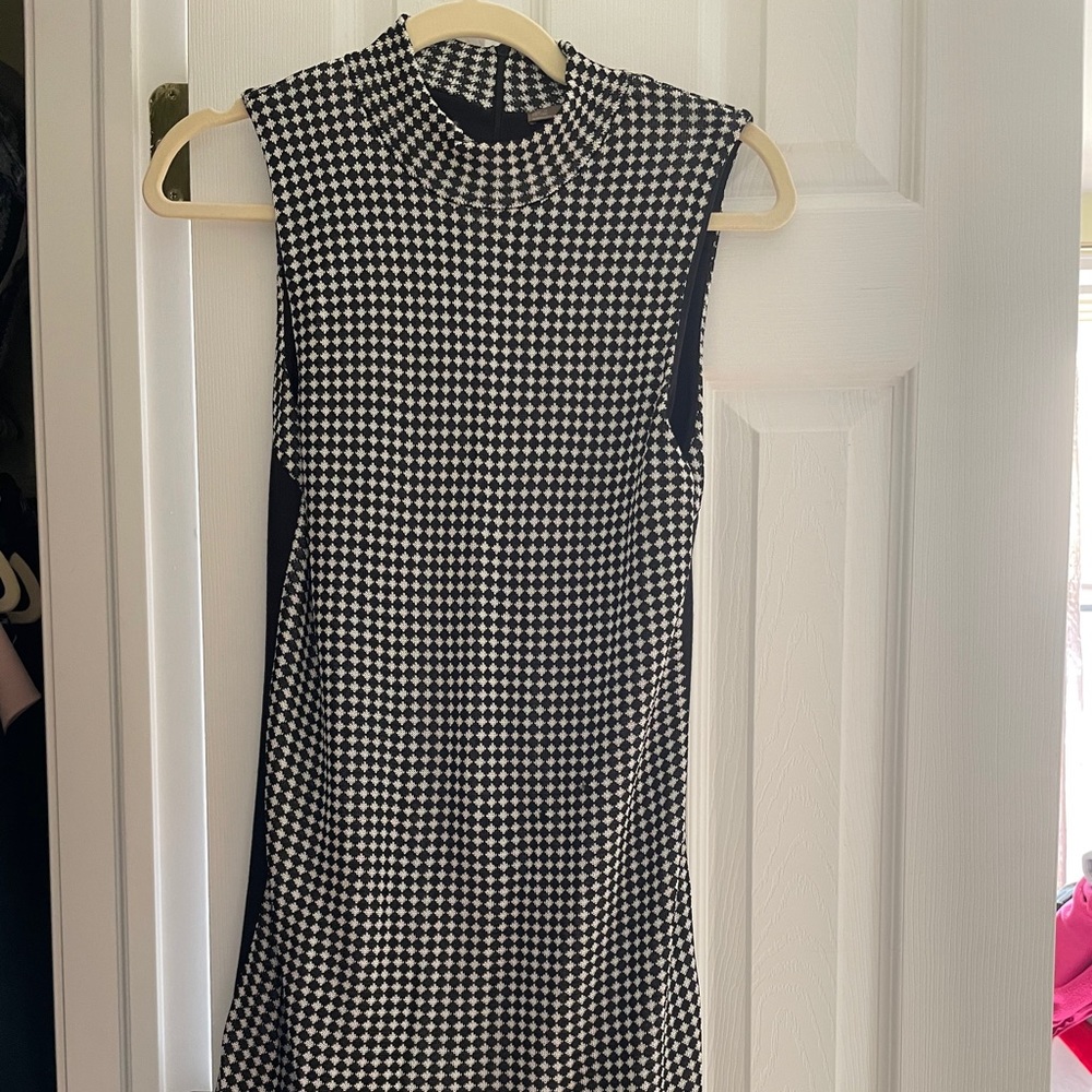 MIDI Zara Black & White Dress (Like NEW!)